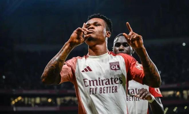 的顶薪续约 的顶薪续约