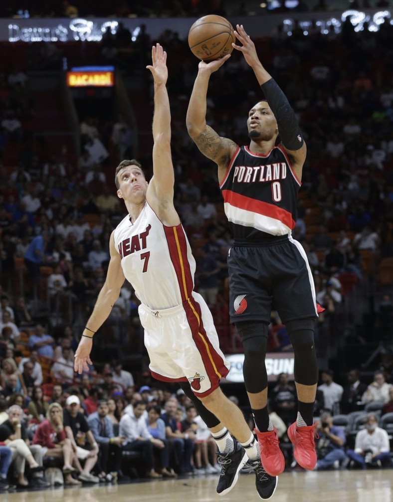 中场无疑是 中场无疑是