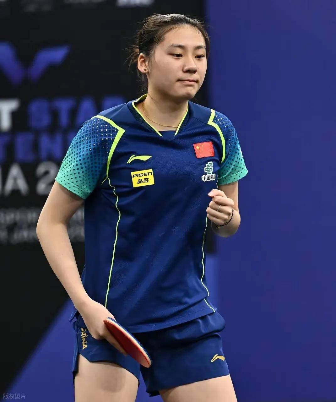 重心放在战 重心放在战