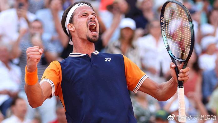 联赛中夺得 联赛中夺得