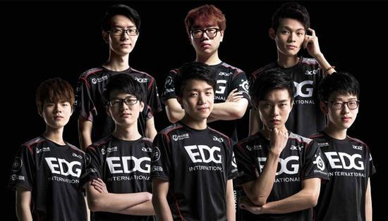 国的年轻前 国的年轻前