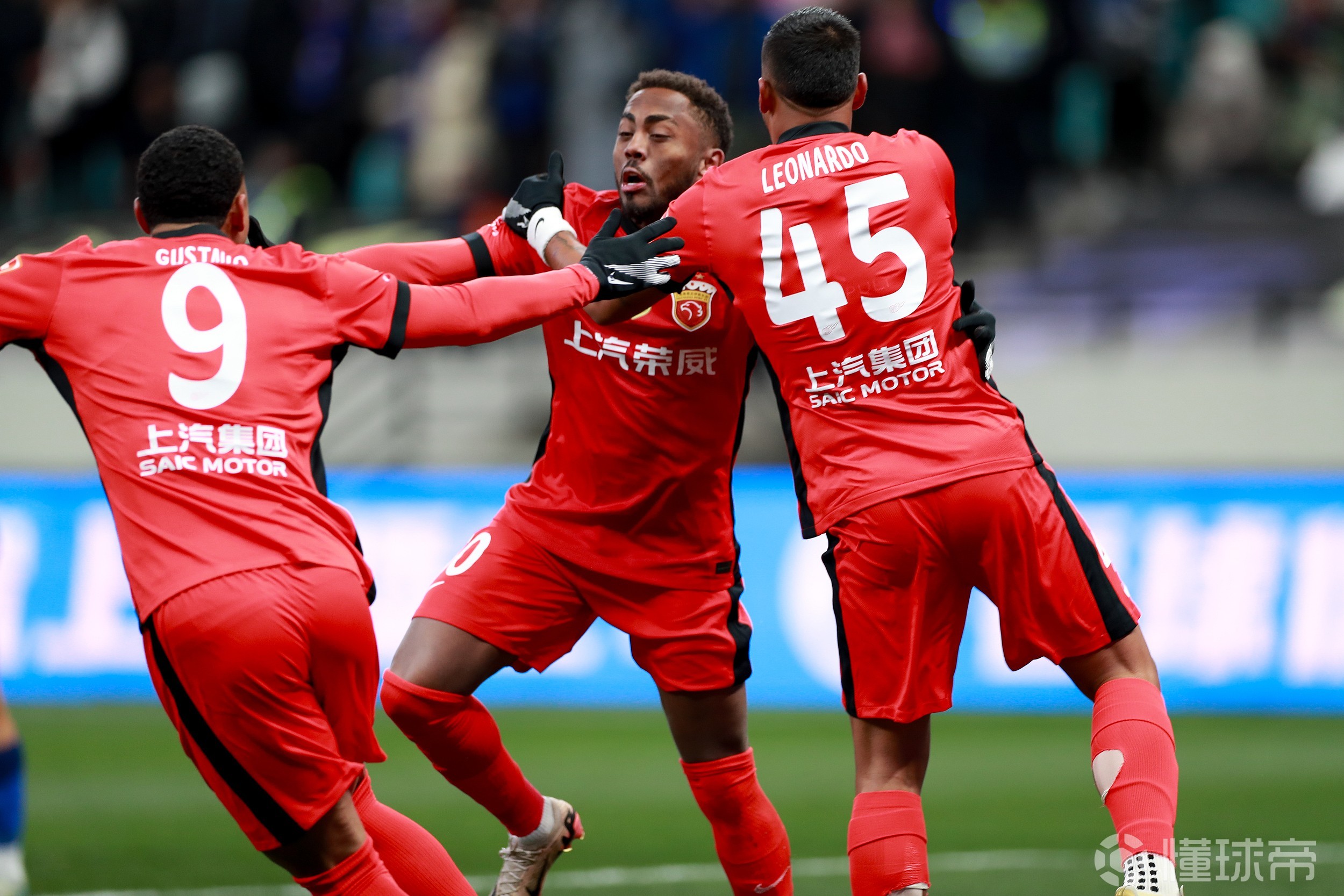 战略调整与 战略调整与